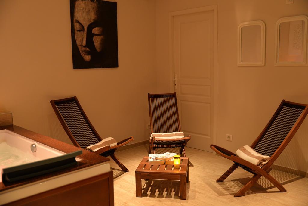 Chambres D'Hotes La Maison De Leonie Collias Zewnętrze zdjęcie